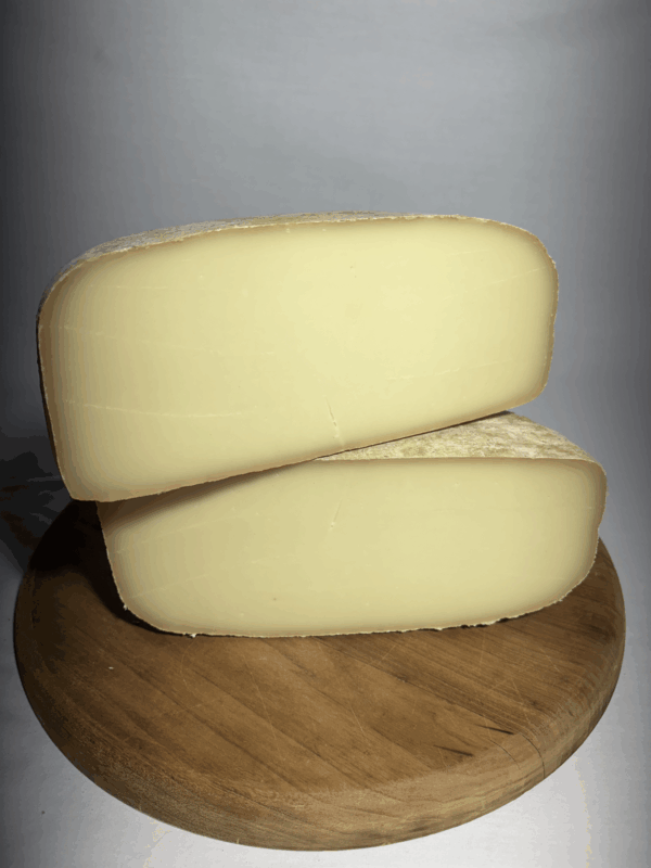 jeune2 1/2 tomme de fromage de brebis – AOP Ossau-Iraty - Affinée 6 mois (jeune)